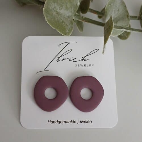 Celine  stud ~ Aubergine