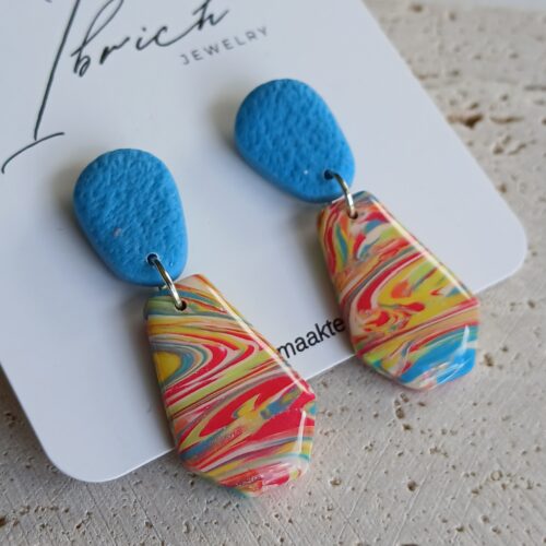 Alternative view of Cilou ~ multicolor