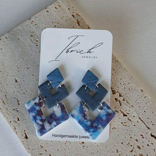 Ines ~ Midnight blue