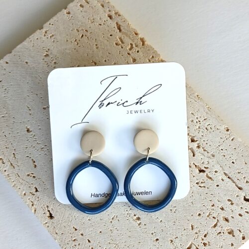 Robin ~ Midnight blue