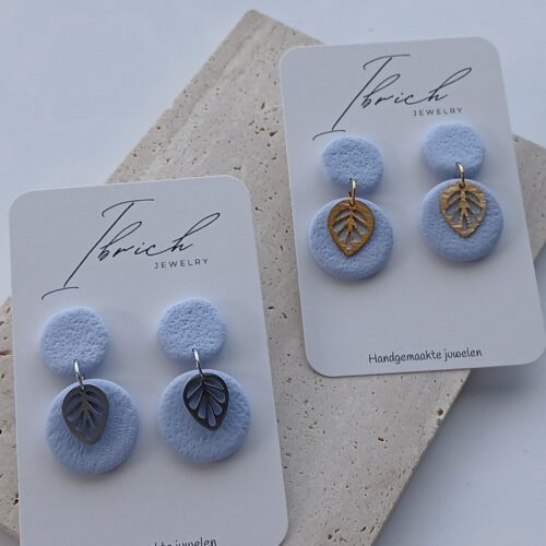 Pauline ~ Lichtblauw