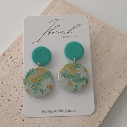 Paulette ~ Wild Daisy