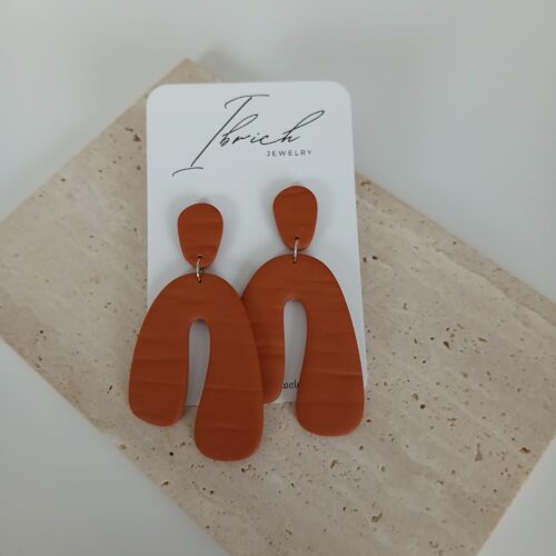 Alternative view of Rachelle ~ Terracotta