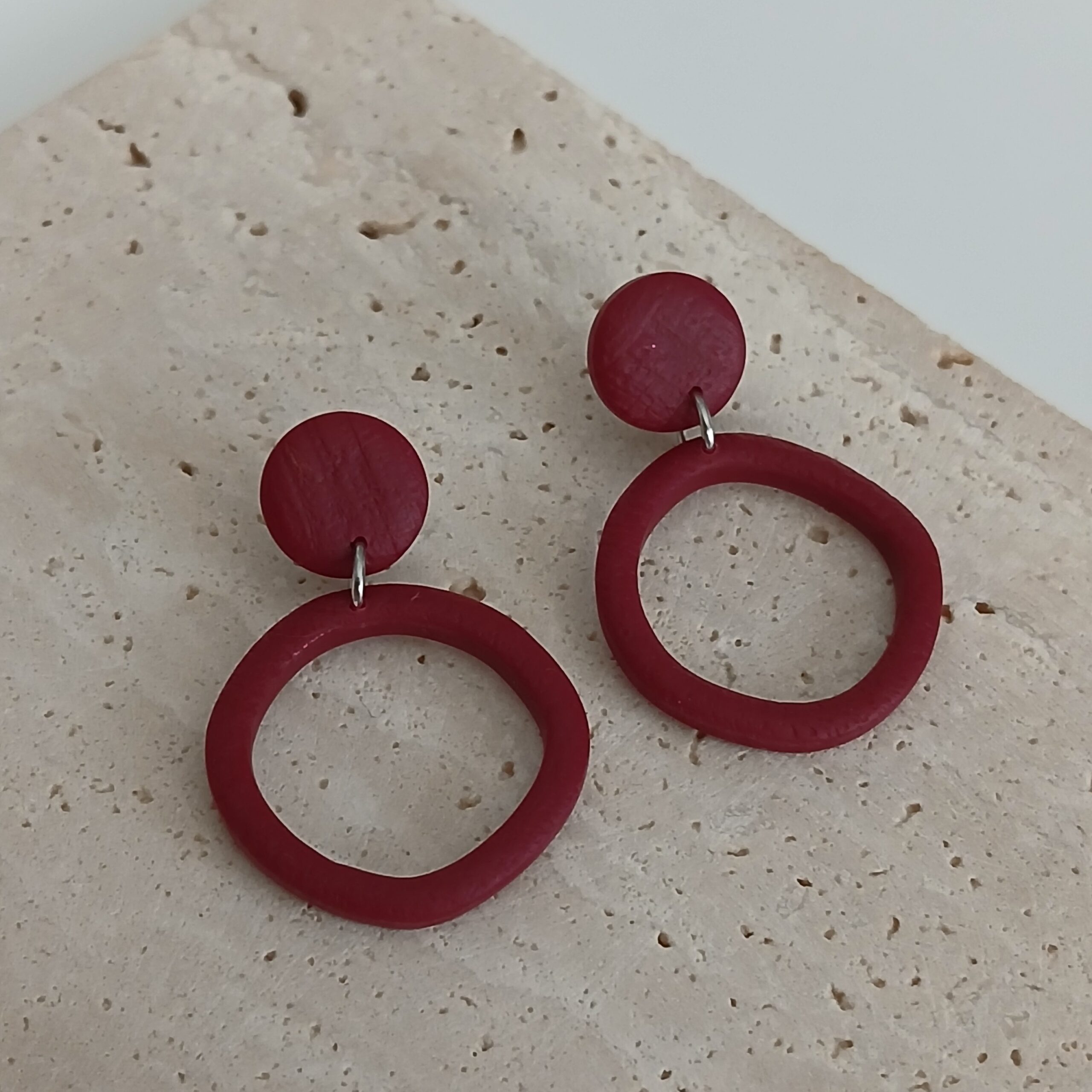 Robin ~ Burgundy