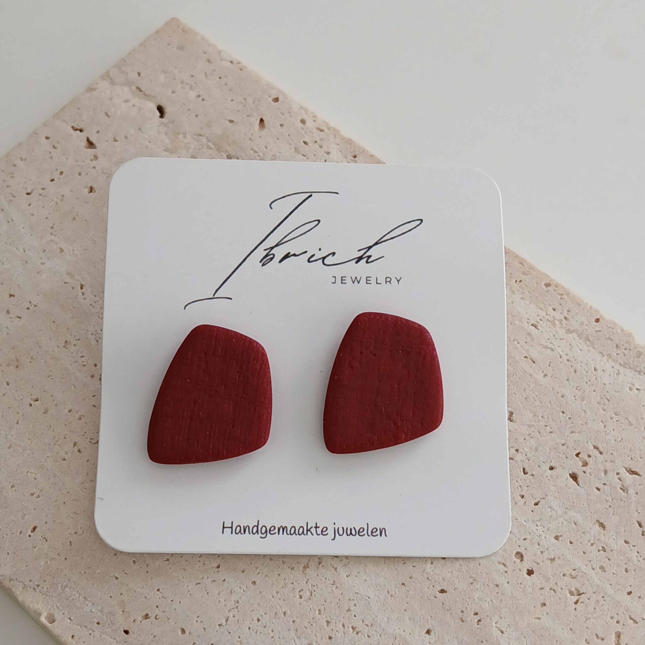 Ziva L ~ Burgundy
